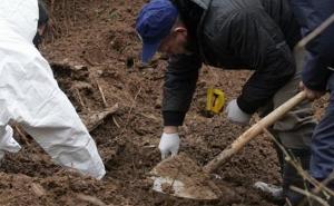 Užas u BiH: Kopali groblje i pronašli kostur, tijelo bilo vezano oko glave i nogu